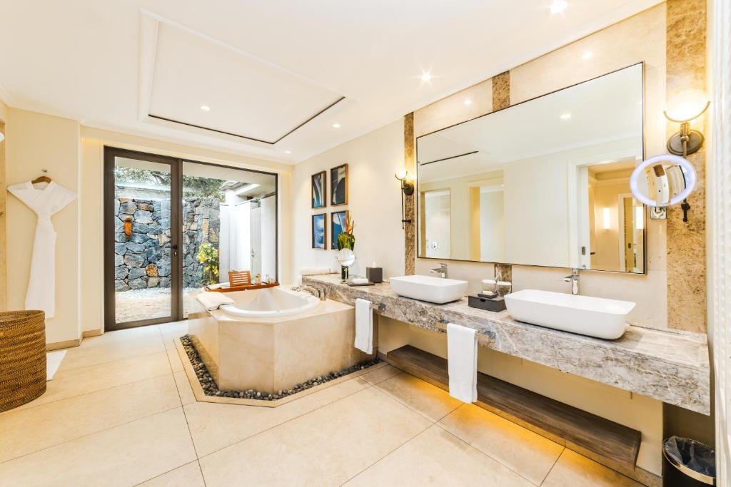 mauritius island hotels Maradiva Villas Resort